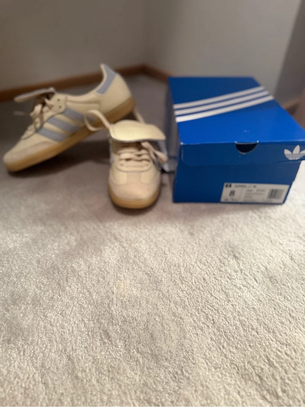adidas Samba Cream with Light Blue Stripes - Picture 4 of 6
